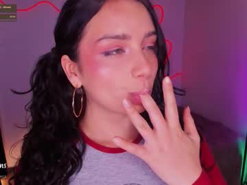 Honeymoontea Chaturbate stream image from August 30, 2025