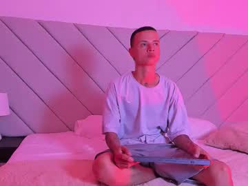 Kylie_And_Matthew Chaturbate stream image from August 30, 2025