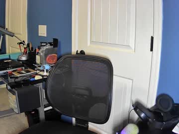 Fynn0funn Chaturbate stream image from August 30, 2025