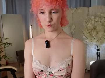 Kesvibes Chaturbate stream image from August 30, 2025