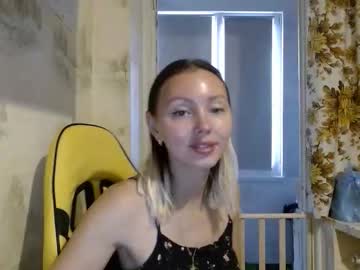Alice_Smiles Chaturbate stream image from August 30, 2025