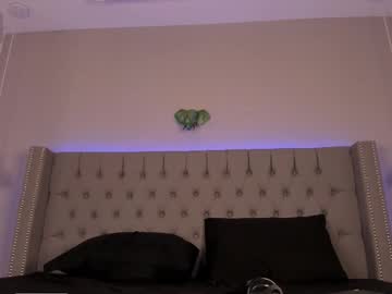 Emiliana_Rios Chaturbate stream image from August 30, 2025