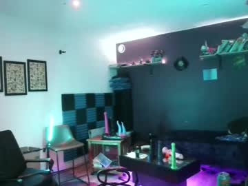 Durfmanx Chaturbate stream image from August 30, 2025