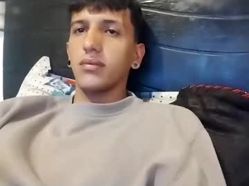 Jakeluffy Chaturbate stream image from August 30, 2025