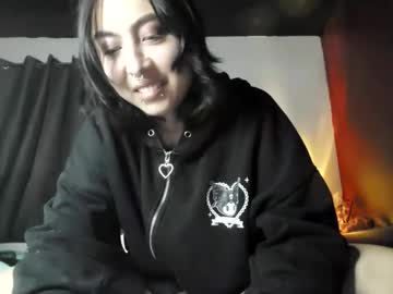 Valentineyittk Chaturbate stream image from August 30, 2025