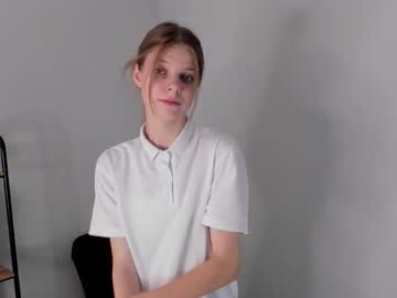 Evelyn_Mitchell Chaturbate stream image from August 30, 2025