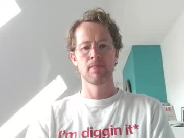 Discovery_99 Chaturbate stream image from August 30, 2025