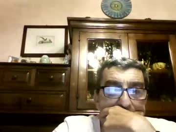Iseolago Chaturbate stream image from August 30, 2025