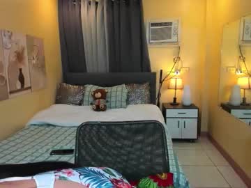 Xrebecca_Quinx Chaturbate stream image from August 30, 2025