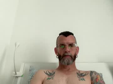1_Hot_Minute Chaturbate stream image from August 30, 2025