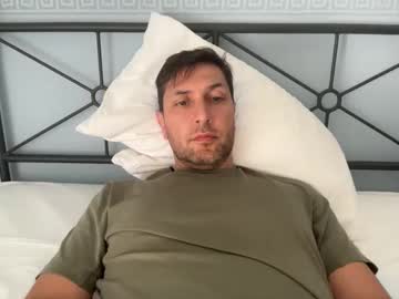Doubleinterest Chaturbate stream image from August 30, 2025
