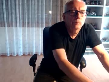 Grandpach Chaturbate stream image from August 30, 2025