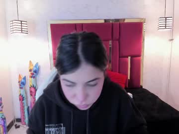Violetsmith_3 Chaturbate stream image from August 30, 2025