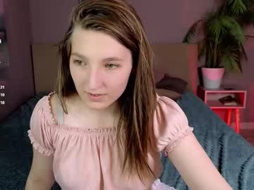 Marthalune Chaturbate stream image from August 30, 2025