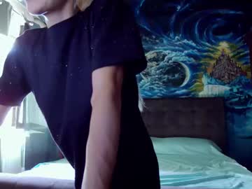 Blonde4pasion Chaturbate stream image from August 30, 2025