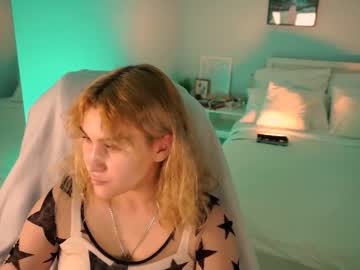 Elinablackwell Chaturbate stream image from August 30, 2025