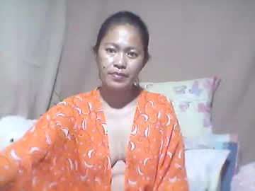 Llanie888 Chaturbate stream image from August 30, 2025