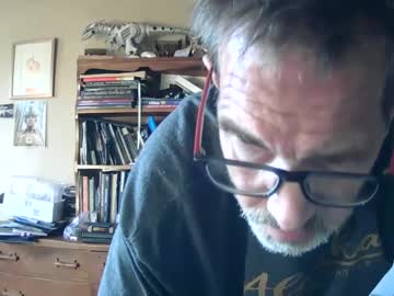 Mike9inch_Hard stream image from August 30, 2025