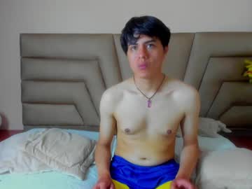 Santy_Myles Chaturbate stream image from August 30, 2025