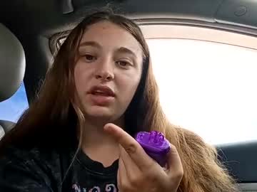 Erinwolf7 Chaturbate stream image from August 30, 2025