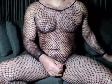 Muscbttmbitch Chaturbate stream image from August 30, 2025
