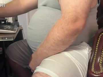 Nmedge2cum Chaturbate stream image from August 30, 2025