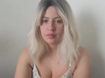 Francescaasmith Chaturbate stream image from August 30, 2025