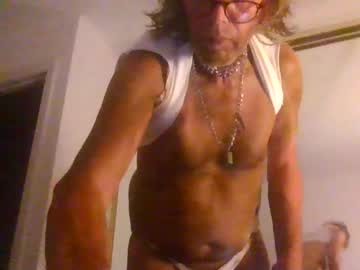 Kylestrips4youq Chaturbate stream image from August 30, 2025