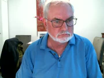 Loop102 Chaturbate stream image from August 30, 2025