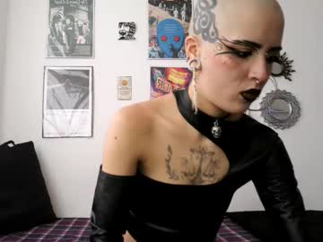 Plutonbluemoon_999 Chaturbate stream image from August 30, 2025