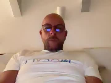 Barny74 Chaturbate stream image from August 30, 2025