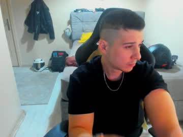 Ulxer Chaturbate stream image from August 30, 2025
