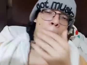 Herlw Chaturbate stream image from August 30, 2025