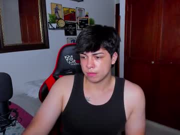 Cuteznowyy Chaturbate stream image from August 30, 2025