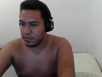 Megget90 Chaturbate stream image from August 30, 2025