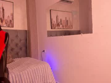 Sharlet18 Chaturbate stream image from August 30, 2025