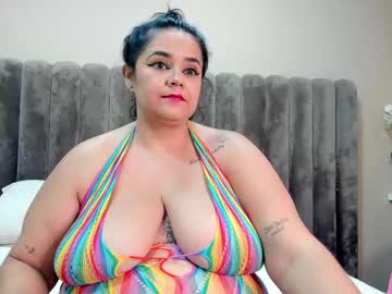 Sweetbustydoll Chaturbate stream image from August 30, 2025