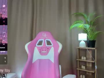 Lillian_Blake Chaturbate stream image from August 31, 2025