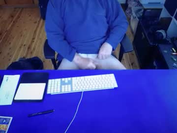 Guesswhatigot2 Chaturbate stream image from August 31, 2025