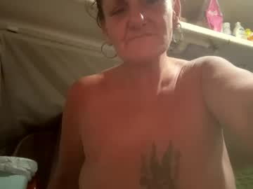Dumbgirl5150 Chaturbate stream image from August 31, 2025
