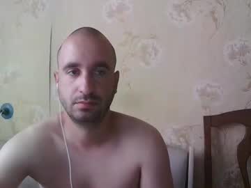 Kostua31 Chaturbate stream image from August 31, 2025