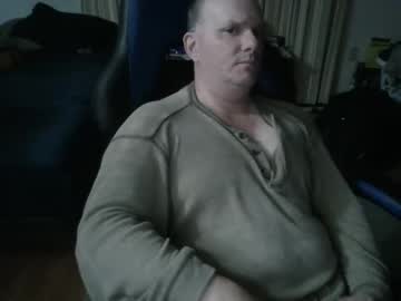 Emsguy1 Chaturbate stream image from August 31, 2025