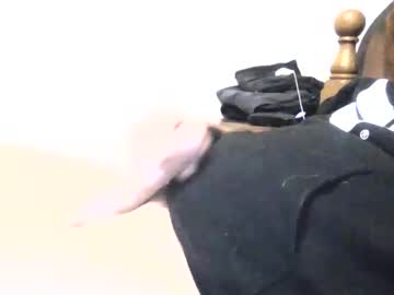 Bigtonni Chaturbate stream image from August 31, 2025