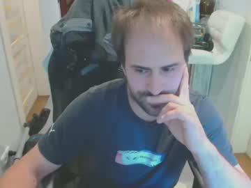 Kampfzw3rg592 Chaturbate stream image from August 31, 2025