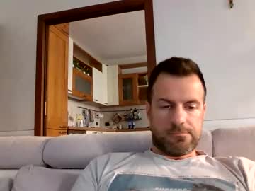 Alessio19861986 Chaturbate stream image from August 31, 2025
