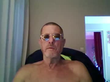 Jerflor Chaturbate stream image from August 31, 2025