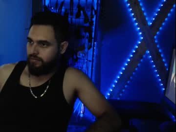 Tevezbien Chaturbate stream image from August 31, 2025