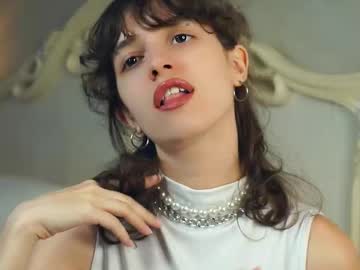 Monalouise Chaturbate stream image from August 31, 2025