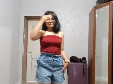 Vivianwollert Chaturbate stream image from August 31, 2025