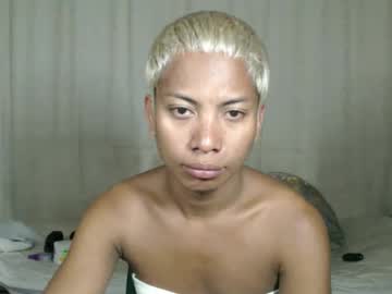 Angolahugecock Chaturbate stream image from August 31, 2025